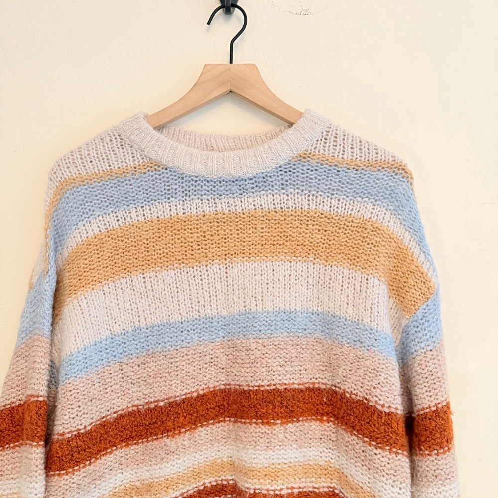 American Eagle Women's Colorful Striped Oversized Sweater Size Medium - Picture 4 of 6